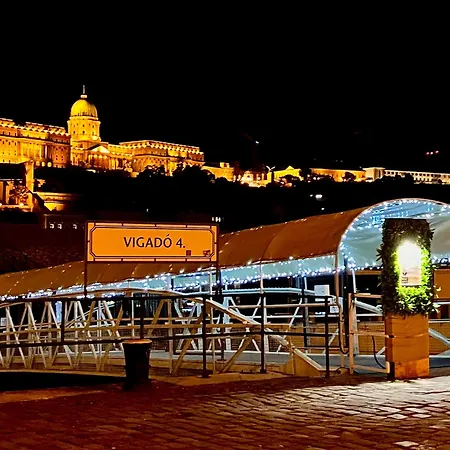 Dohany Design Apartman *