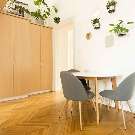 Dohany Design Apartment *