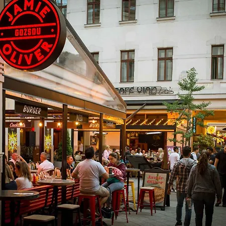 Apartment Dohany Design