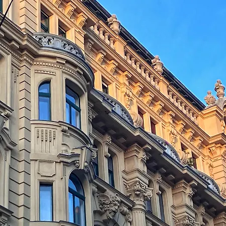 Apartment Dohany Design