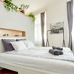 Daire Dohany Design