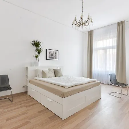 Апартаменты Dohany Design